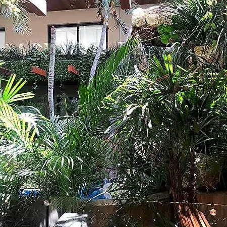 218 Stylish Delux Fast Wifi Apartment