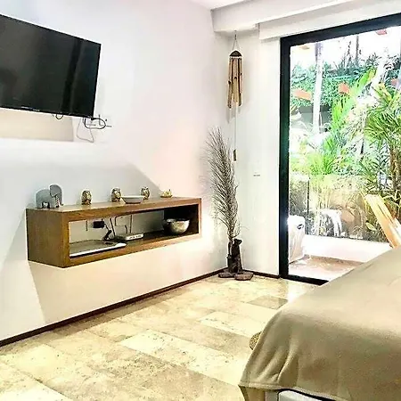 012 Modern Luxurious Wifi 100 Mb Apartment