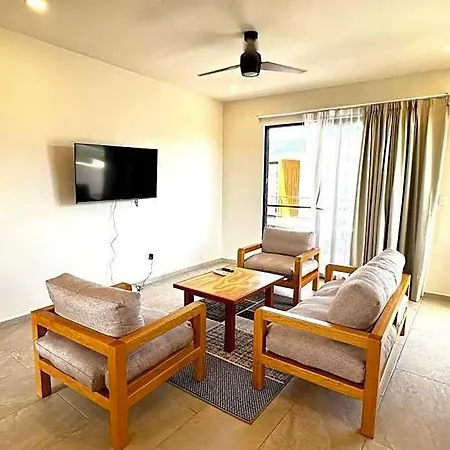 Spacious Penthouse With Pool 4*