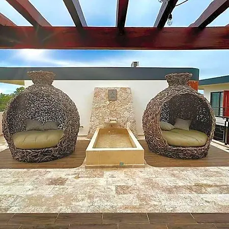 Spacious Penthouse With Pool 4*