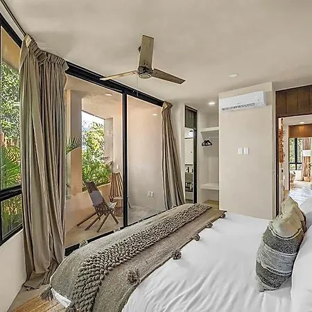 2 Tropical Bohemian Villas-2 Priv Pool-bbq 3a-3b *