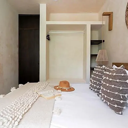 Villa 2 Tropical Bohemian Villas-2 Priv Pool-bbq 3a-3b