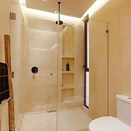 Apartment Encanto Luxe Jungle 10min Beachhot Tubking