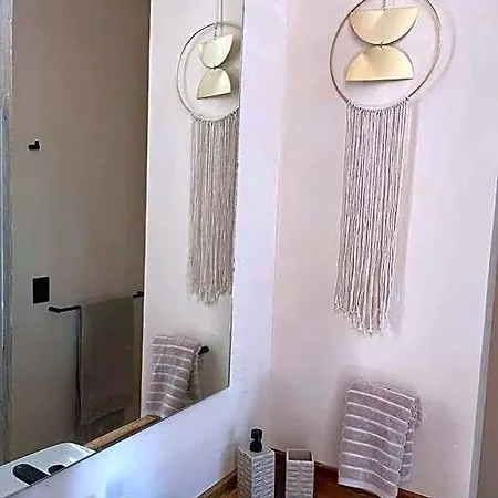 W/plunge Pool & Kitchen Apartment
