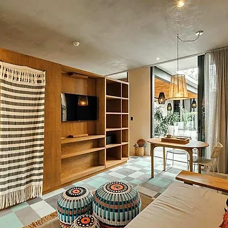 Naj Aparthotel