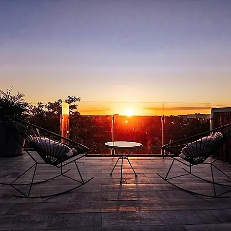 Naj Aparthotel 4*