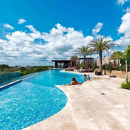 Apartment Serenity In The Sky - With Rooftop And Plunge Pool