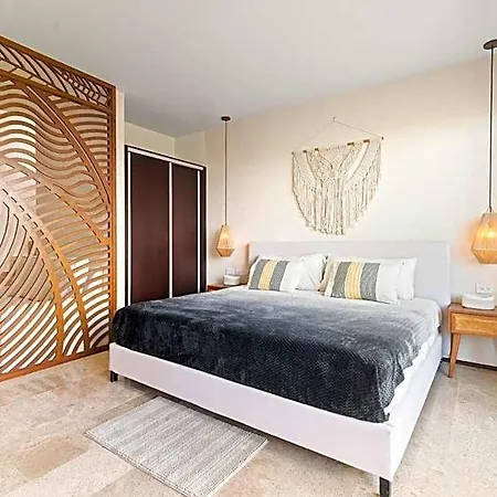 Serenity In The Sky - With Rooftop And Plunge Pool Apartment