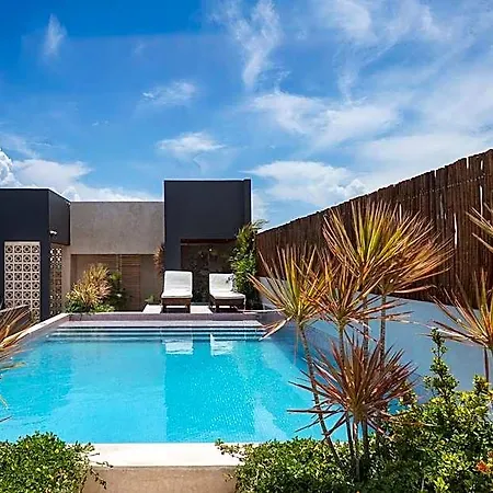 Ujo Boutique Aparthotel