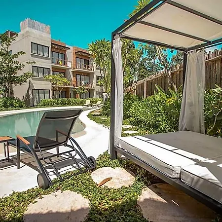 Macondo Aparthotel