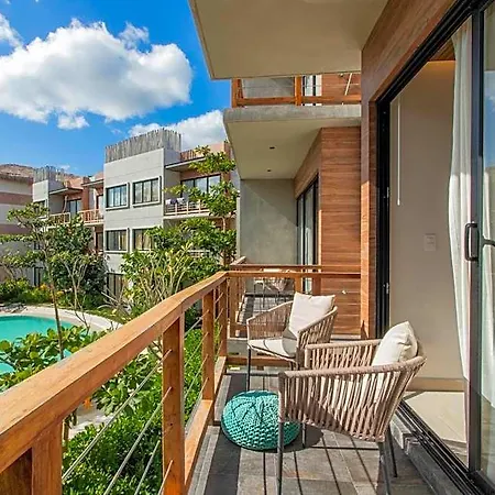 Macondo Aparthotel