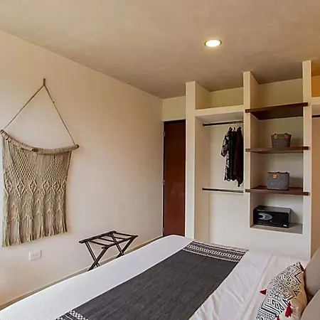 Macondo Aparthotel