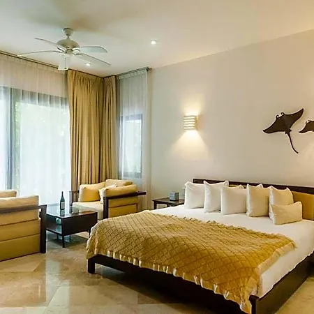 Mak Nuk Village - Clothing Optional Apartahotel