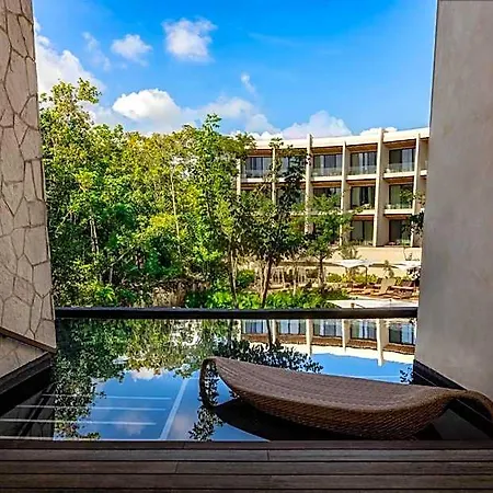 Secrets And Club (adults Only) Hotel 4*
