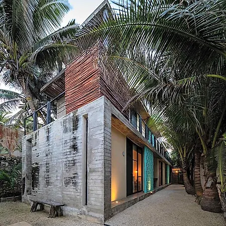 Hotel Tropicalito *