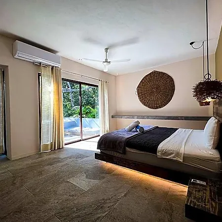 Hotel Kuun Taak 3*