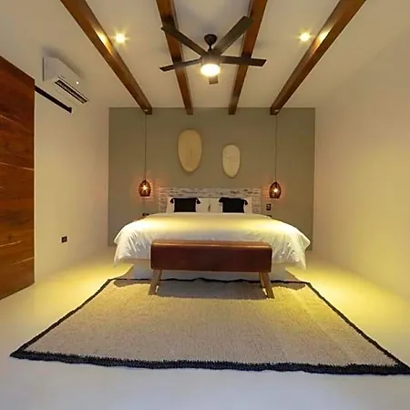 Harrisson Mansion Hotel Tulum