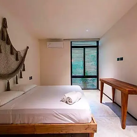 Cozy Ground And Terrace In La Veleta 2br 4 Guests 4*