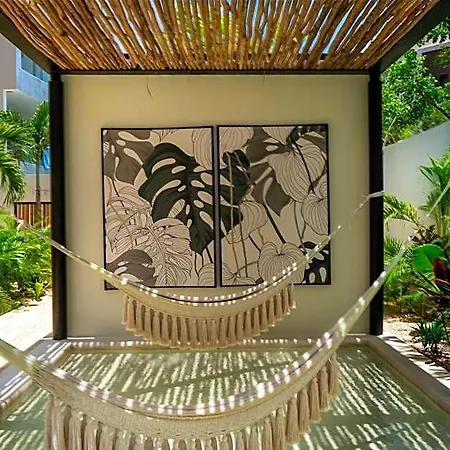 Hotel Chic With Swim-up Pool Access Tulum