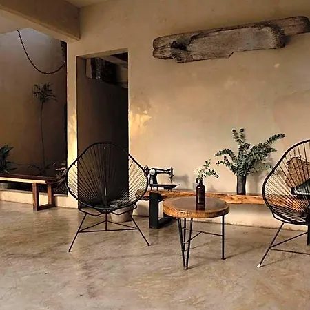 Botanica Hotel