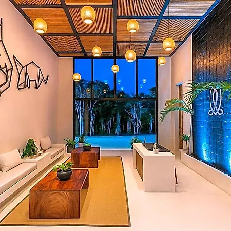 Irie Aparthotel 4*