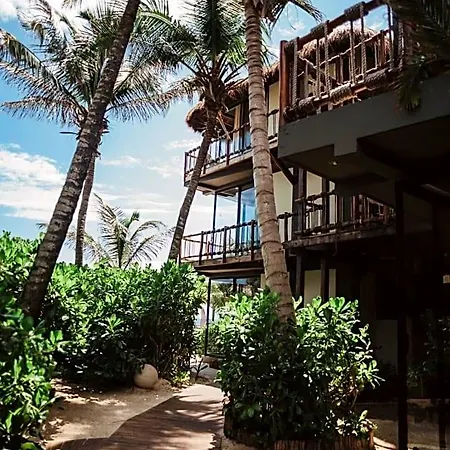 Akkuun Adults Only Hotel 3*
