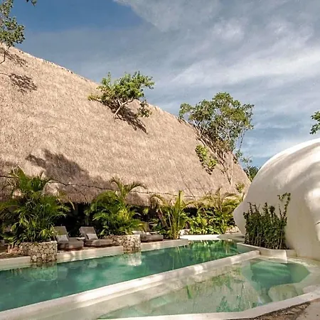 Milam Hotel 5*