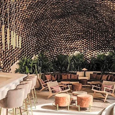 Hotel Milam