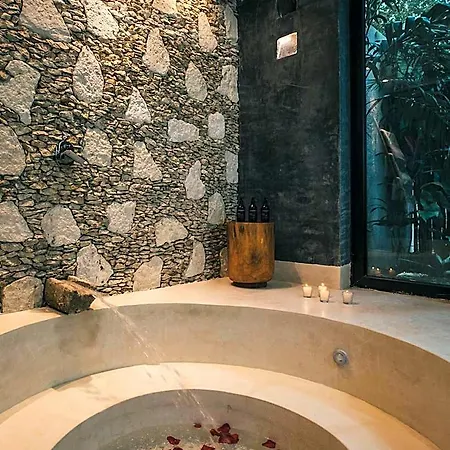 Hotel Yum Kaax Boutique 4*