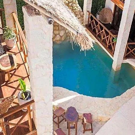 Lagoon Boutique - Adults Only