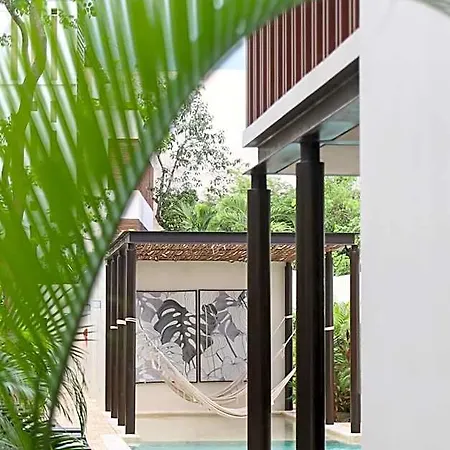 Hotel Chic With Private Pool & Rooftop 3*