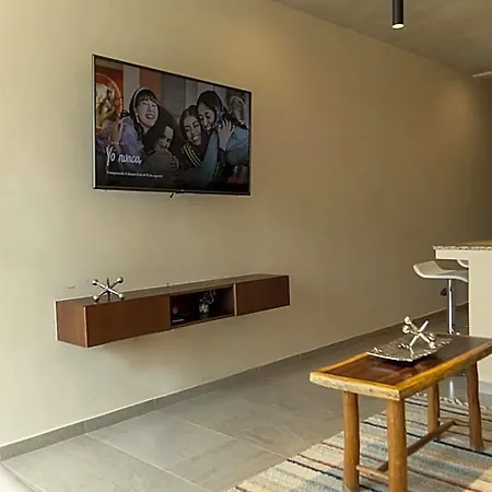 Hotel Chic With Private Pool & Rooftop