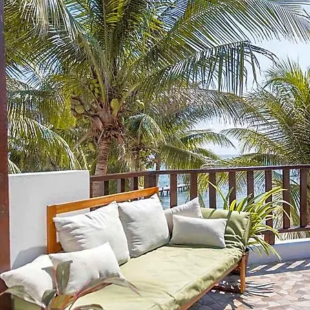 Casa Colibri Tankah Bed & Breakfast