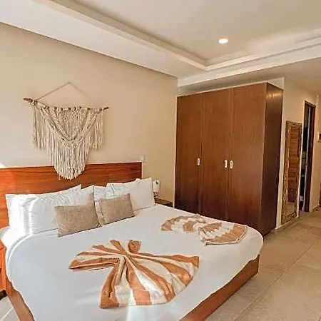 Hotel The Waves By Experience