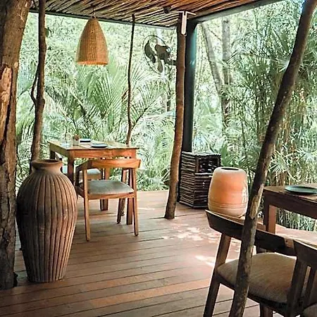Hotel Copal