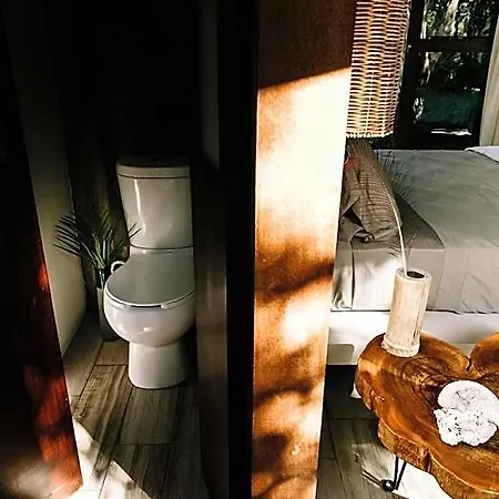 Hotel Mamasan Treehouses & Tulum