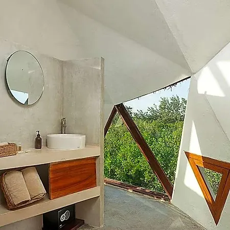 Hotel Mamasan Treehouses & 4*