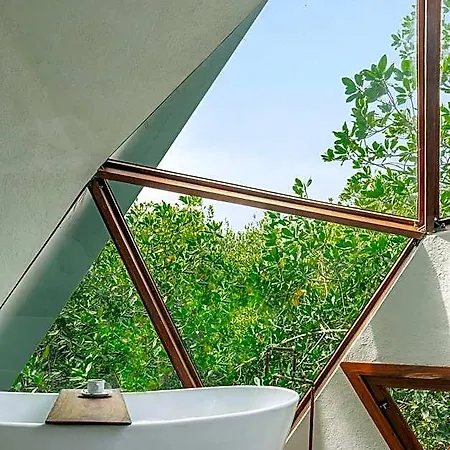 Mamasan Treehouses & Tulum