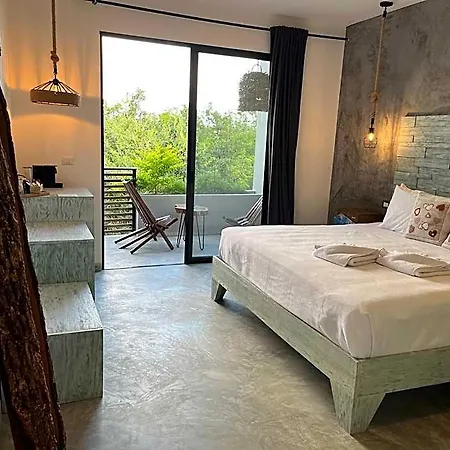 Hotel Little Gem La Veleta 4*