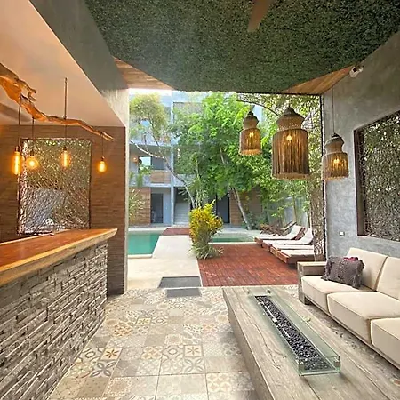 Hotel Little Gem La Veleta 4*