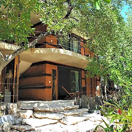 Sunset House Tulum 2*