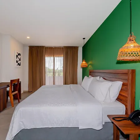 Hotel By Ihg 4*