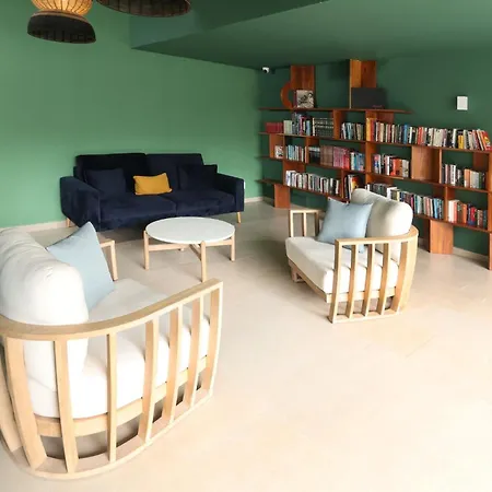 Hotel By Ihg 4*