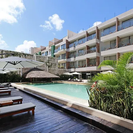 Hotel By Ihg