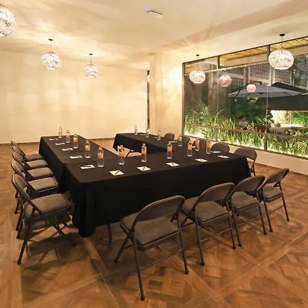 By Ihg Hotel 4*