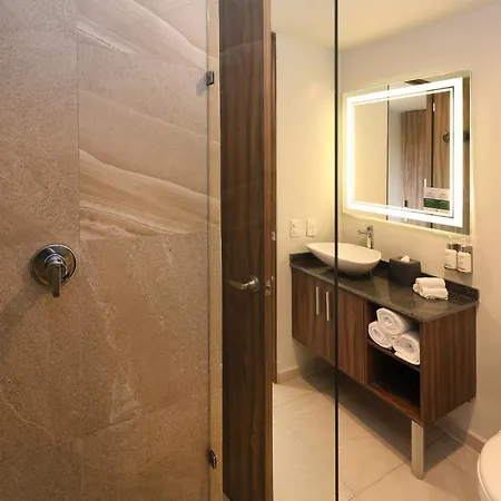 Hotel By Ihg 4*