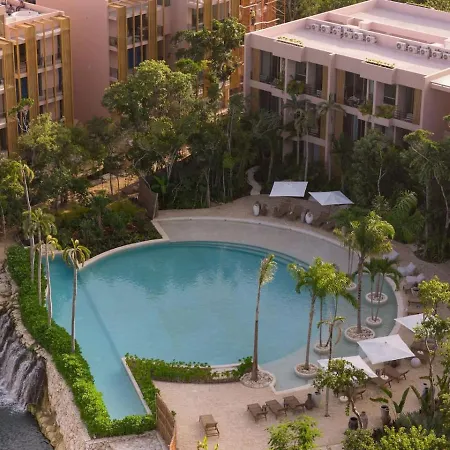 Amazing 1br Jungle With Restaurant, Pool And Gym Apartment *