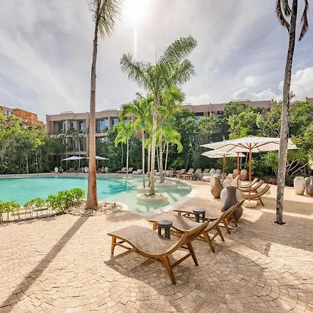 Apartment Amazing 1br Jungle With Restaurant, Pool And Gym