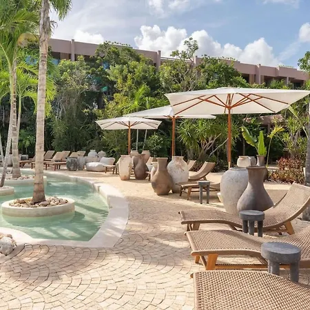Apartment Amazing 1br Jungle With Restaurant, Pool And Gym Tulum