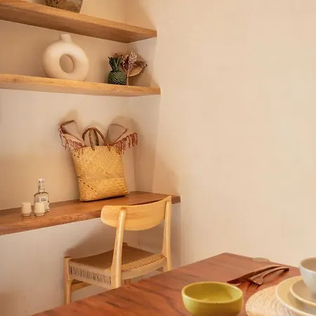 Amazing 1br Jungle With Restaurant, Pool And Gym Apartment